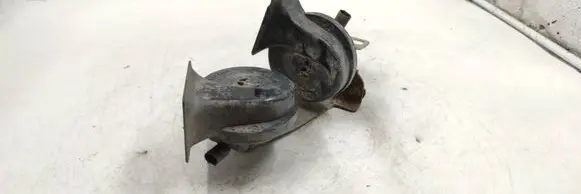 BMW 5 E60 E61 Horn signal 0092018