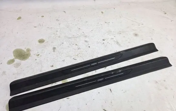 Saab 9-3 Ver2 Front sill (body part) 12756411 12756412