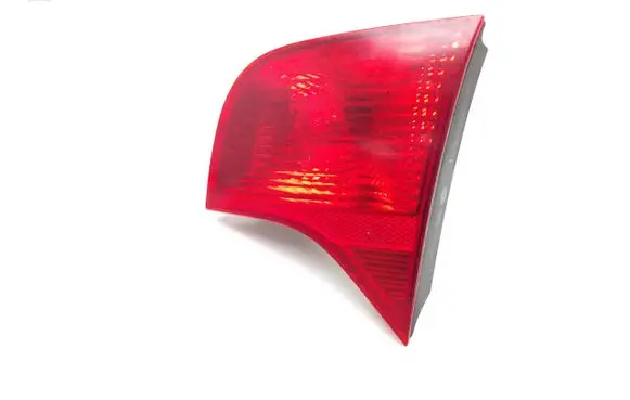 Audi A4 S4 B7 8E 8H Tailgate rear/tail lights 965038-02