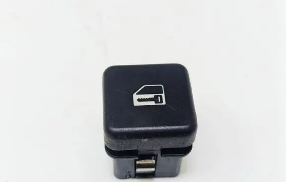 BMW 5 E39 Central locking switch button 8360828