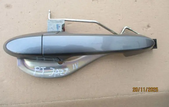 Honda Jazz Rear door handle trim 207112025