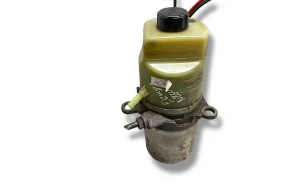 Ford Kuga I Power steering pump