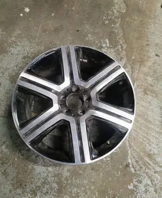 R19 alloy rim