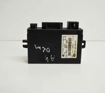 Audi A4 S4 B6 8E 8H Tow bar trailer control unit/module 8E0907383
