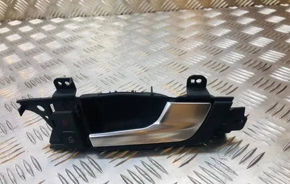 Audi A3 S3 8P Front door interior handle 8P4837020