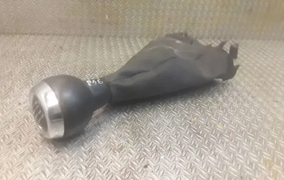 Mini One - Cooper Coupe R56 Gear lever shifter trim leather/knob