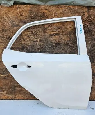 KIA Picanto Rear door