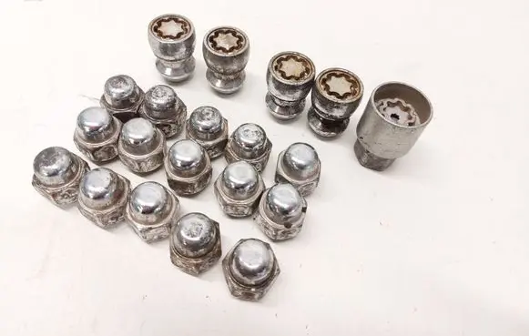 KIA Sportage Nuts/bolts 