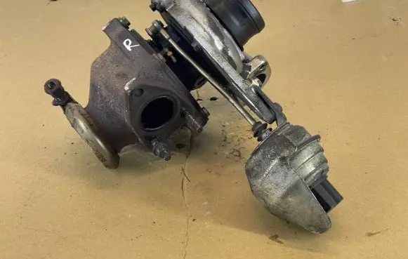 Opel Insignia A Turbo 55570748 7861370001