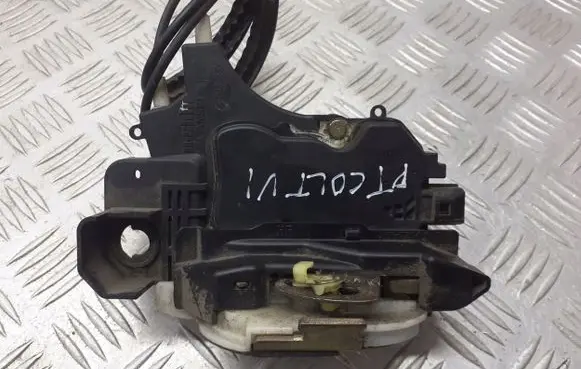 Mitsubishi Colt CZ3 Rear door lock