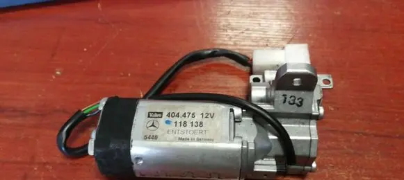 Mercedes-Benz E W211 Steering column adjust motor 404475