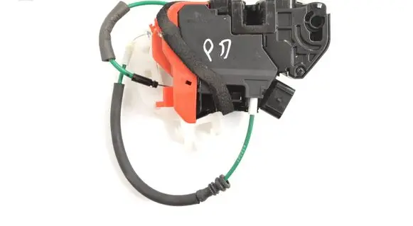 Hyundai i30 Front door lock 81320A6020
