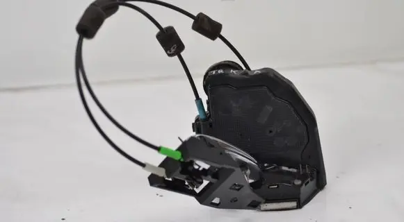 Toyota RAV 4 (XA30) Front door lock 7021504