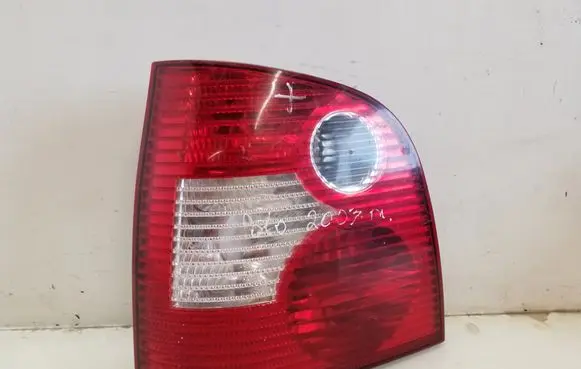 Volkswagen Polo Rear/tail lights S62408