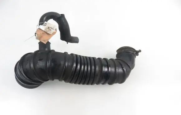 Mitsubishi Pajero Air intake hose/pipe
