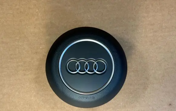Audi A5 Steering wheel airbag 62725376G