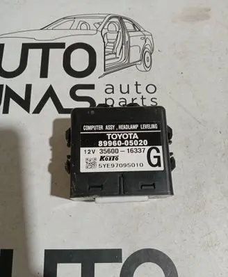 Toyota Avensis T250 Light module LCM 3560016337 5YE97095010