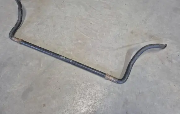 Mitsubishi L200 Front anti-roll bar/stabilizer link 
