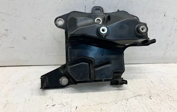 Toyota RAV 4 (XA50) Oil breather separator 1221125010