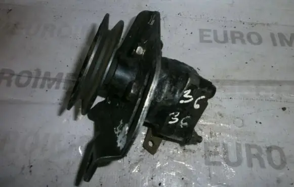 Isuzu Trooper Power steering pump 47003116