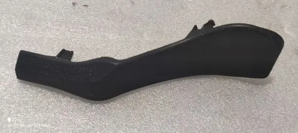 Dashboard glove box trim