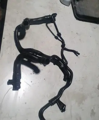 Volkswagen Tiguan Engine coolant pipe/hose 5K0122101H 3C0122291 1K0133687B