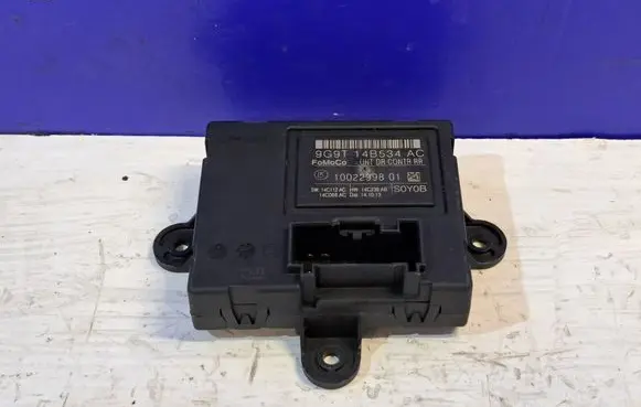 Volvo XC70 Door control unit/module 9G9T14B534AC 31318368