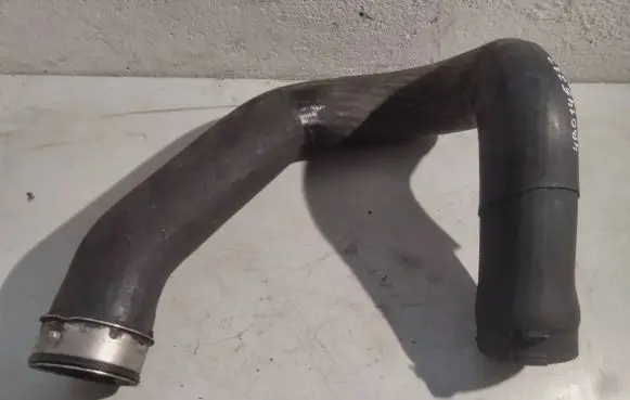 Audi A6 S6 C5 4B Intercooler hose/pipe 4B0145737