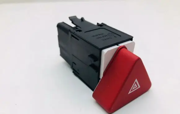 Volkswagen Golf Plus Hazard light switch 5M0953509A