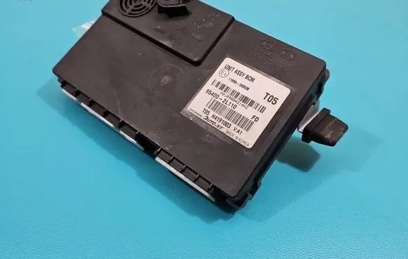 Hyundai i30 Central body control module 95400-2L110 IMPRK1429689