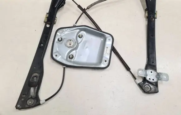 Volkswagen Jetta V Front window lifting mechanism without motor 1K5837462B