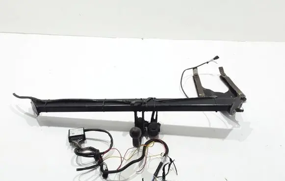 Renault Megane IV Tow bar set 8201630509
