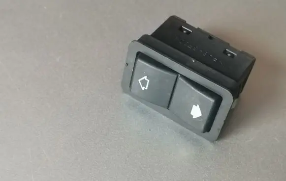 BMW 5 E39 Electric window control switch