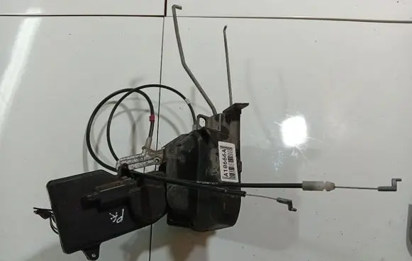 Mazda 6 Front door lock