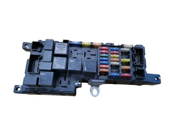 Volvo S60 Fuse module 8678449 518826011