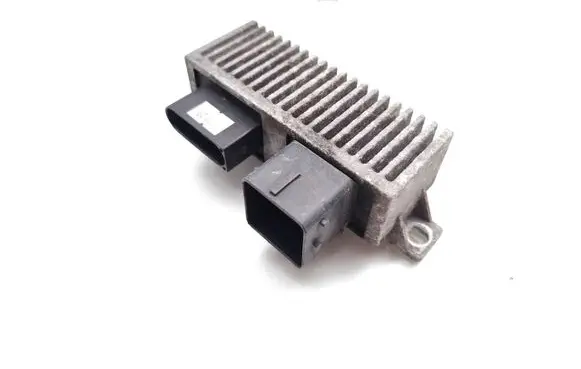 Nissan Juke I F15 Glow plug pre-heat relay 8200558438