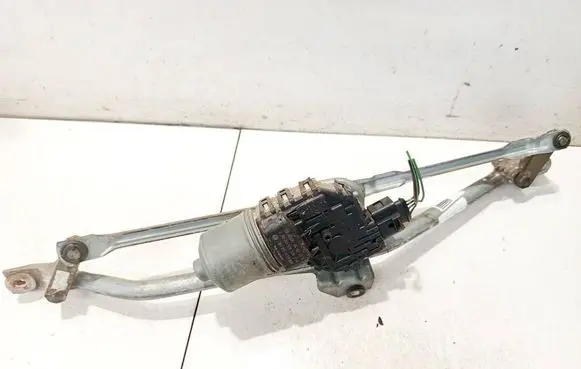 Skoda Superb B5 (3U) Front wiper linkage and motor