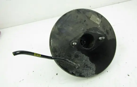 Opel Corsa D Brake booster 55701940