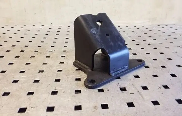 KIA Sorento Engine mounting bracket