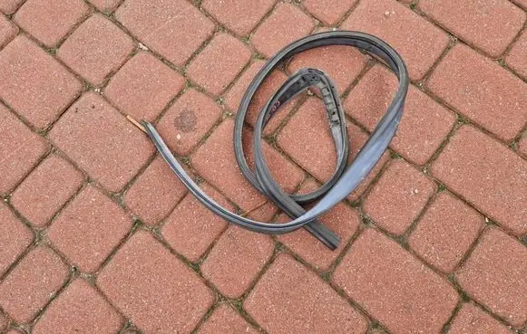 Opel Corsa D Rubber seal loading door 61TYS