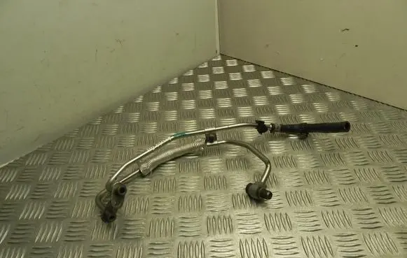 Ford Edge I EGR valve line/pipe/hose VD17067