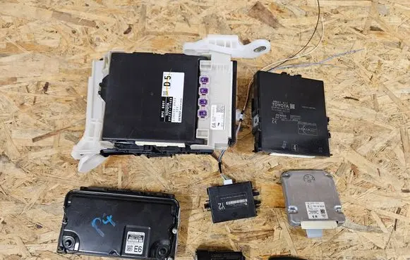 Toyota Prius (XW50) Engine control unit/module ECU 89661-47660