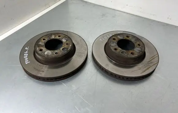 Volkswagen Touareg II Front brake disc
