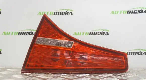 KIA Optima Tailgate rear/tail lights 924042T0