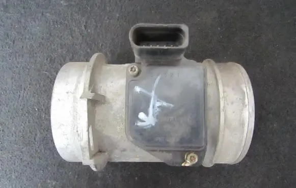 Audi A6 S6 C5 4B Mass air flow meter 059906461D AFH70-25C