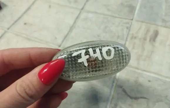 Mazda 3 I Front fender indicator light