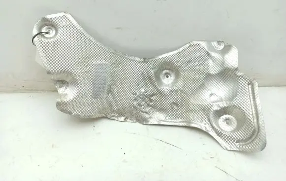 Mercedes-Benz R W251 Heat shield in engine bay A2516822171