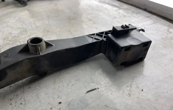 Volkswagen Golf IV Accelerator throttle pedal 1j1721511c