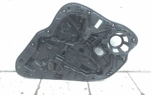 Polestar 2 Rear window lifting mechanism without motor 677242687