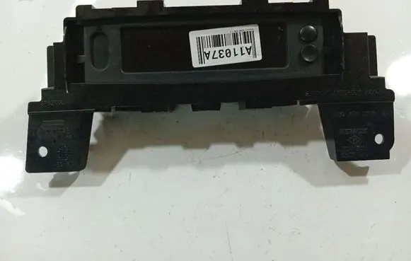 Renault Laguna III Screen/display/small screen 682470001R